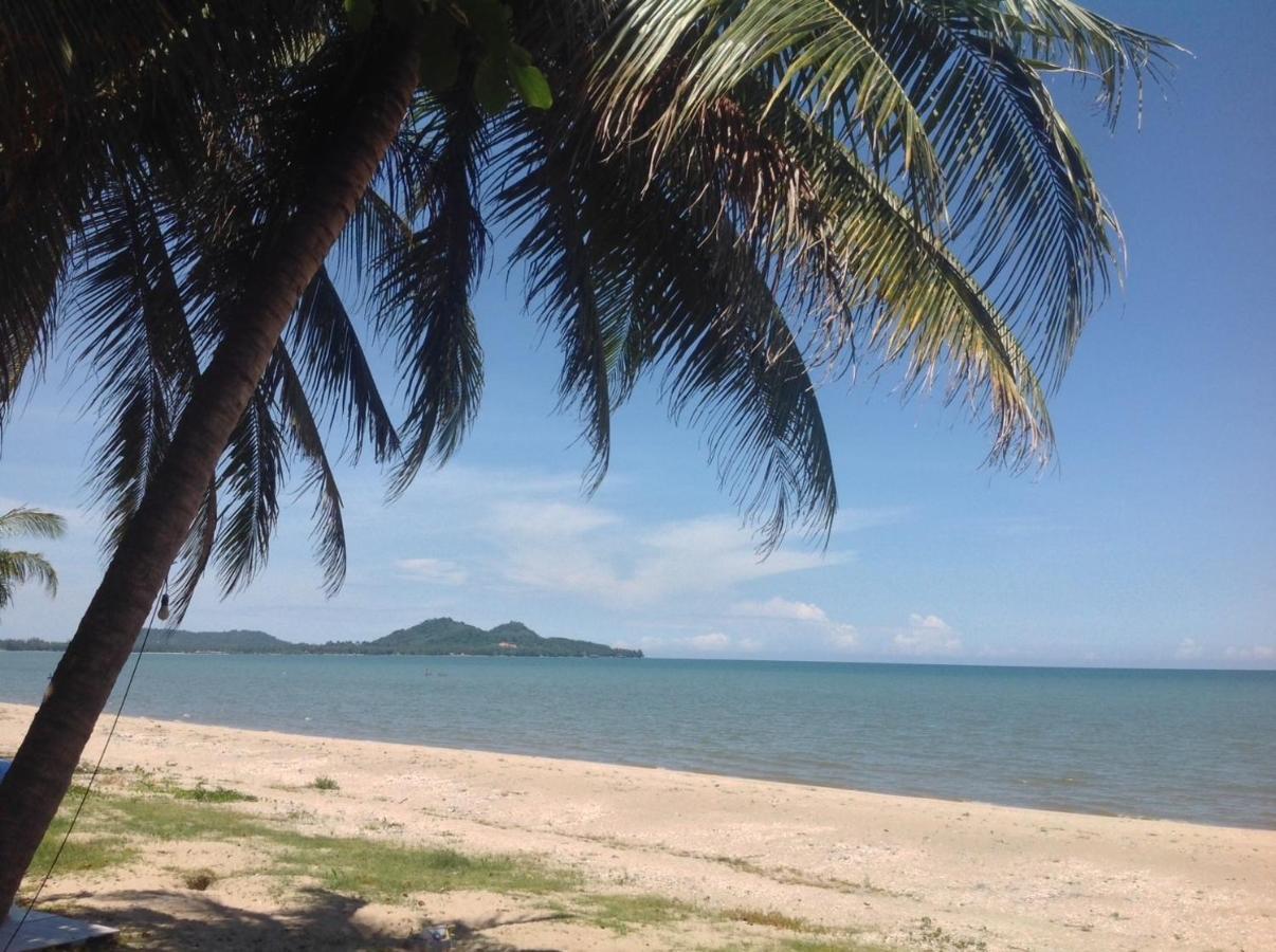 Ban Tawansongfa Hotel Lang Suan Exterior photo
